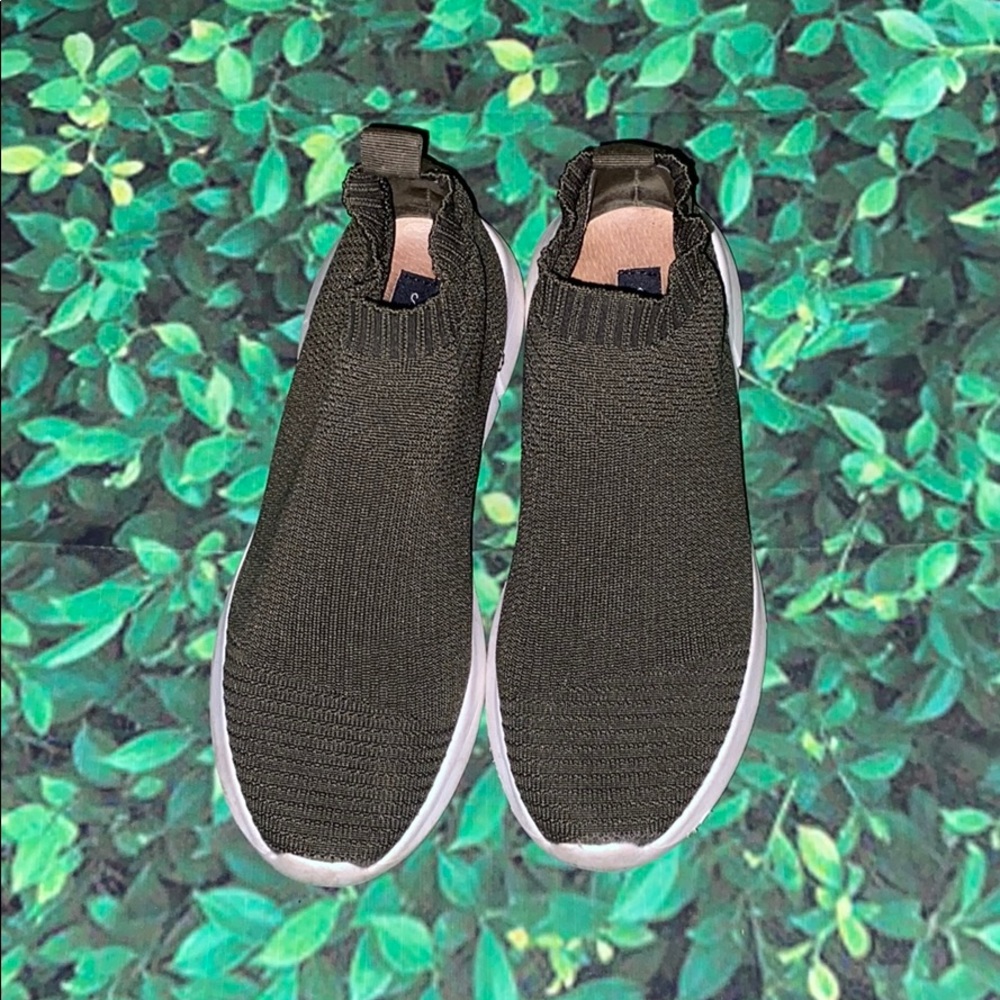 Steve Madden sneakers